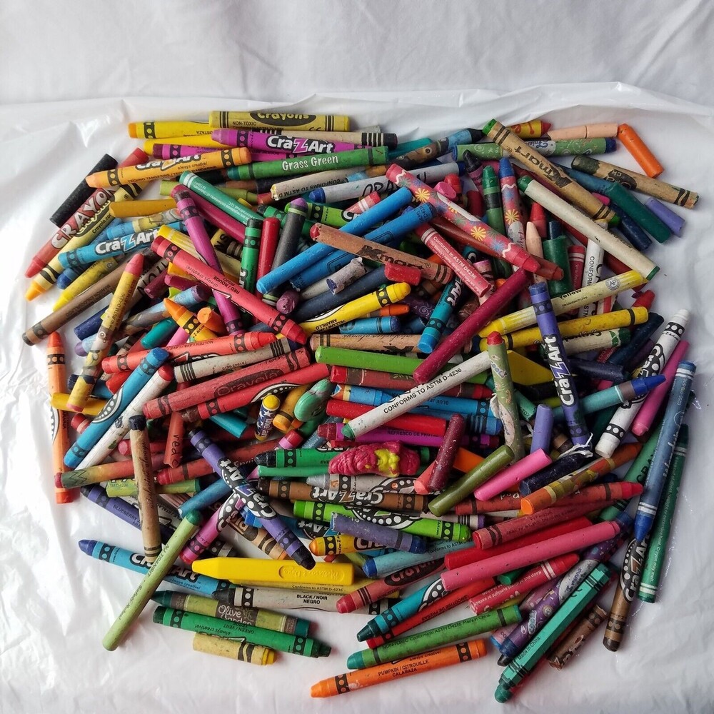 Lot of Crayons Used 2 lbs Pounds Bulk Crafts Art Melting Mixed Crayola Cra-Z-art